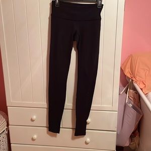 Lululemon black leggings